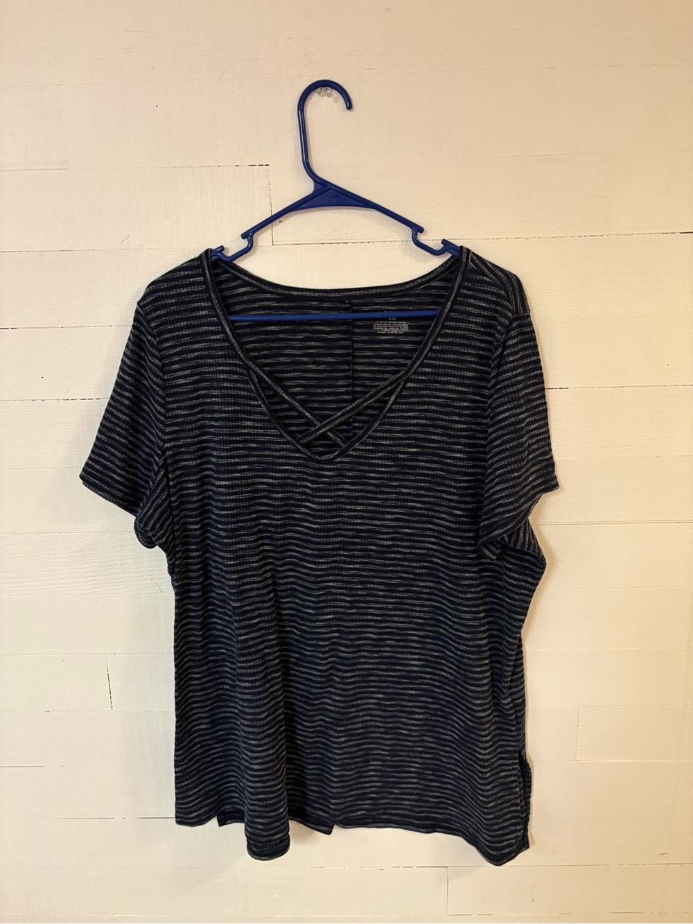 Lane Bryant 18/20 Black Gray Striped V Neck Short Sleeve Top